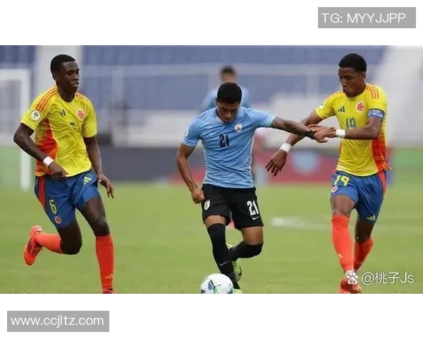 普和红钻迎战悉尼队期待精彩对决展现足球魅力与团队精神